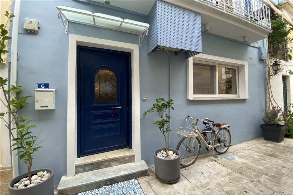 Lefkas Townhouse 01.jpg